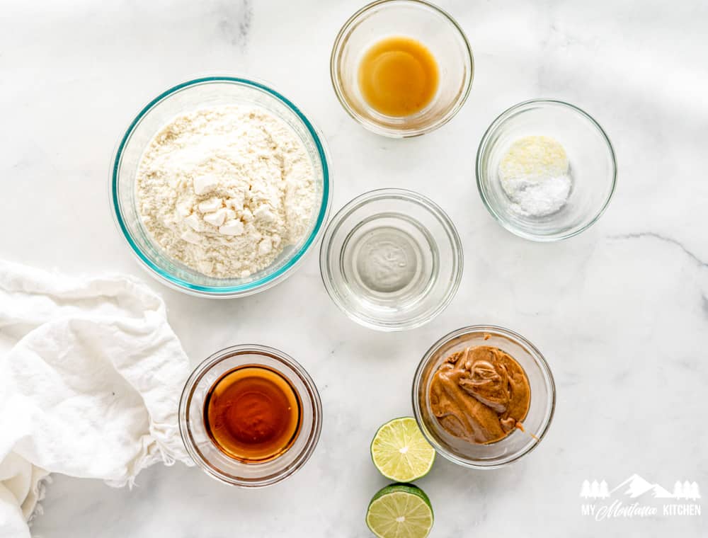 Ingredientes para las bolas energéticas Keto Lime