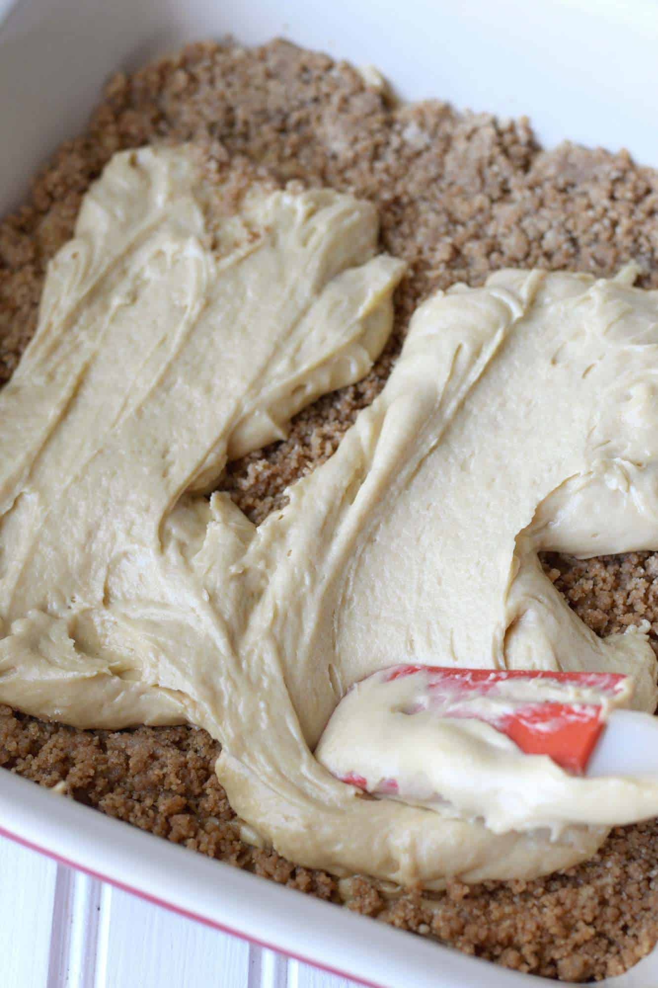 Pastel de migas de crema agria