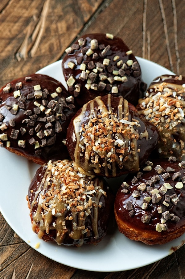 Chica-Scout-Cookie-Donuts-01