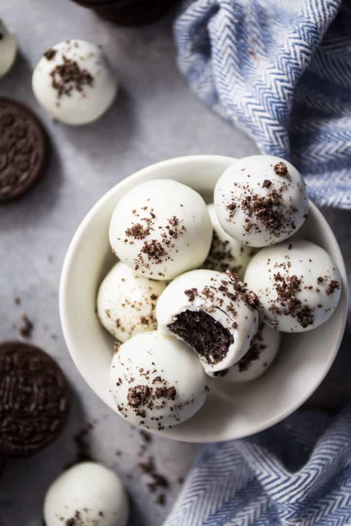 Bolas de oreo sin cocinar