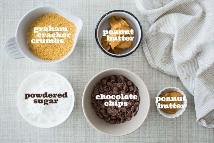 Ingredientes de la barra de mantequilla de maní con etiquetas de texto.