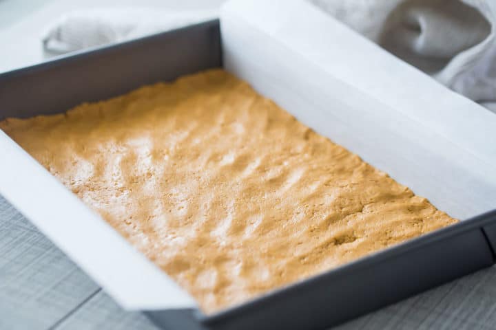 Capa base de barras de mantequilla de maní.