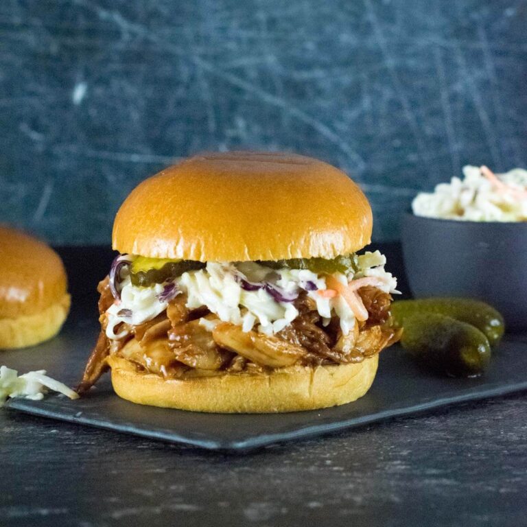 Sándwich de pollo asado desmenuzado Cocina Facil