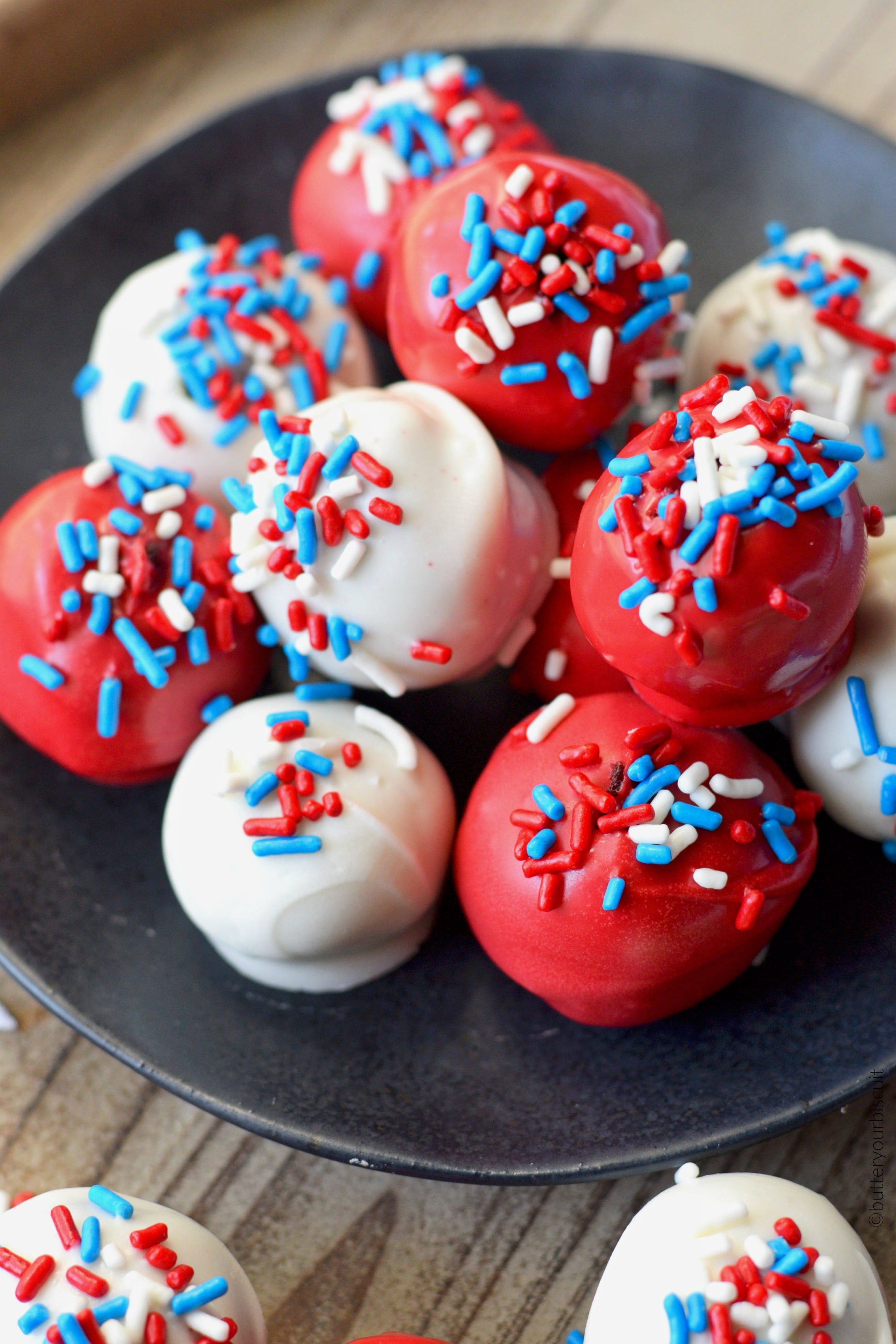 bolas de pastel de terciopelo rojo patriótico