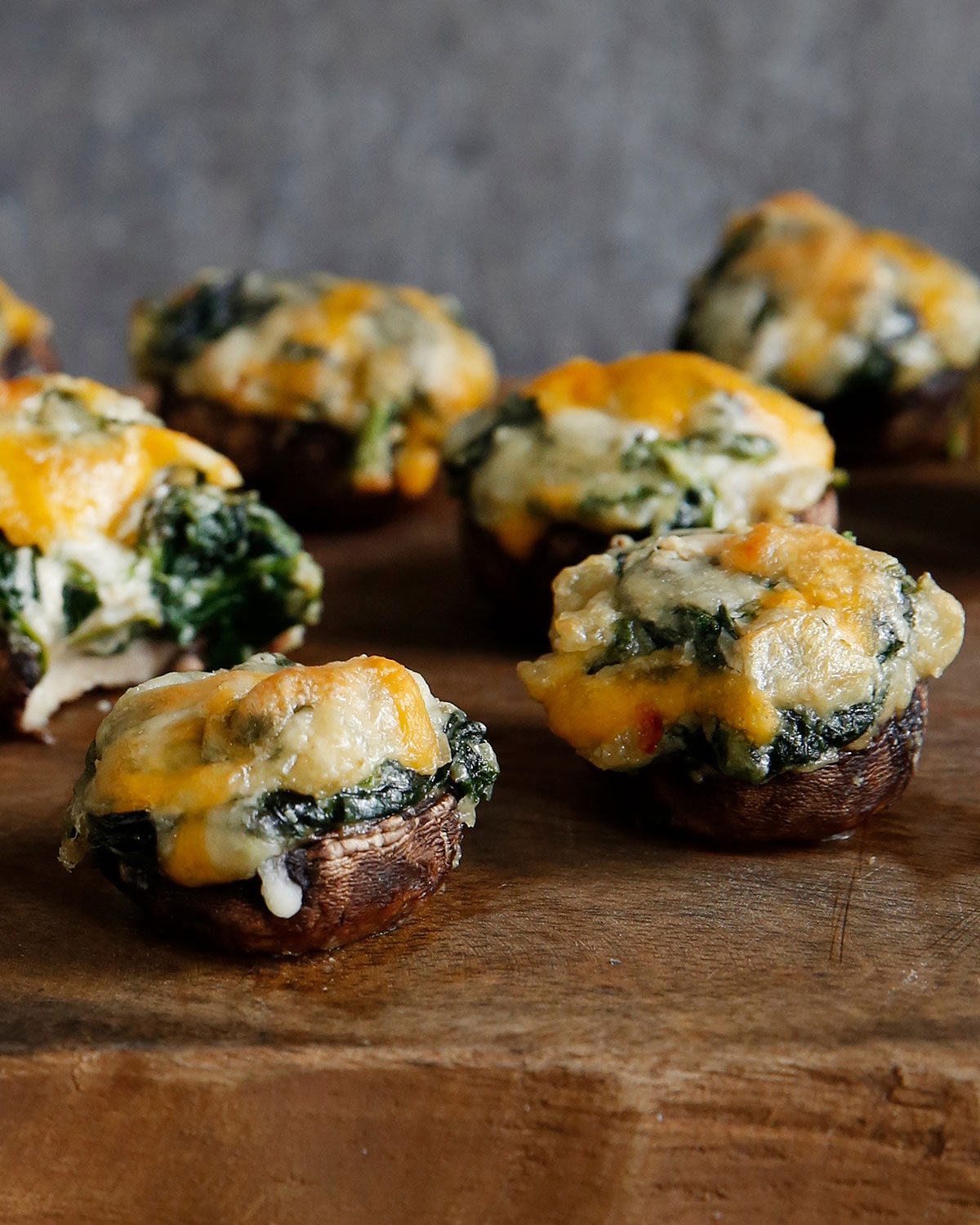 Champiñones Rellenos De Espinacas (Sin Lácteos, Saludables, Paleo) - Lexi's Clean Kitchen