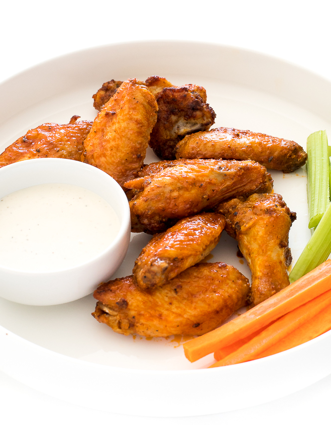 Alitas De Pollo Fritas Crujientes |  chefsavvy.com