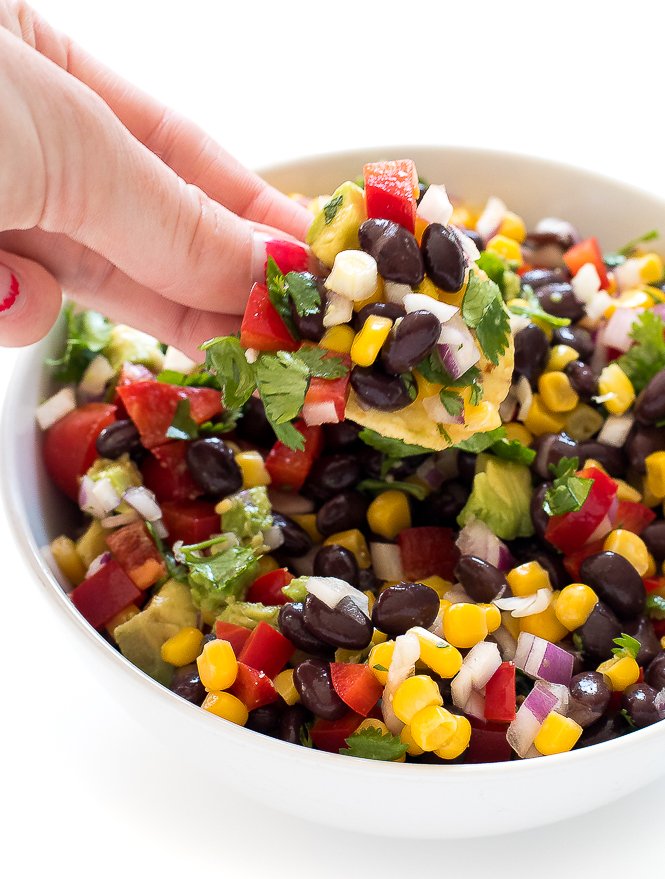 Salsa De Aguacate Y Frijoles Negros | chefsavvy.com