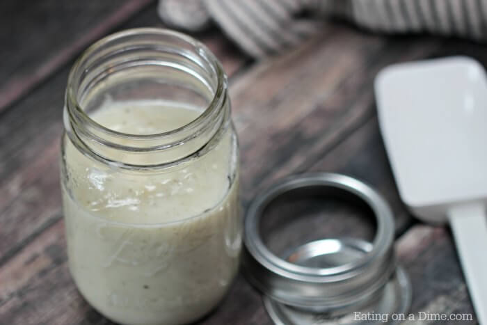 Aprende a hacer crema de sopa de pollo sin gluten. Esta base de sopa de crema sin gluten es así de simple. Sustituto sin gluten de la sopa de pollo a la crema.
