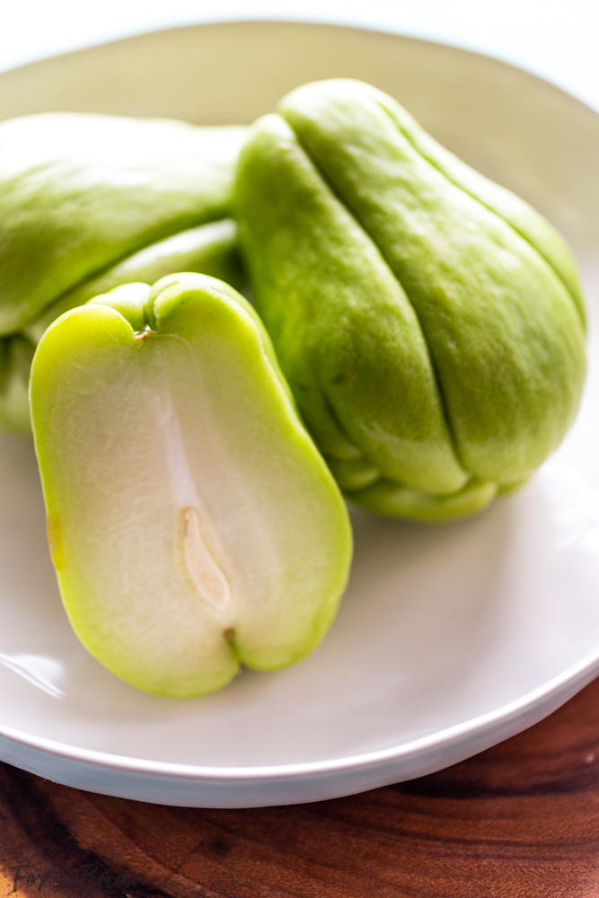 foto de chayote en un tazón blanco