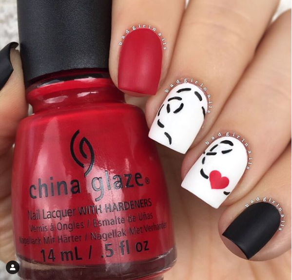 diseño de uñas del día de san valentín