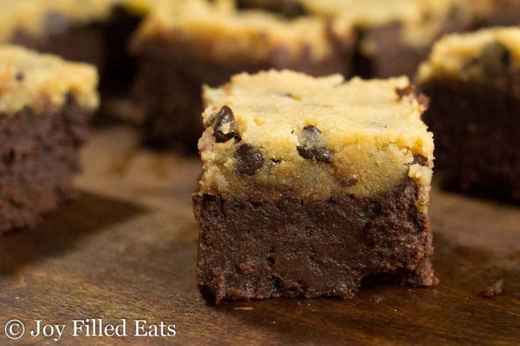 Brownies de masa para galletas con chispas de chocolate - Bajos en carbohidratos, cetogénicos