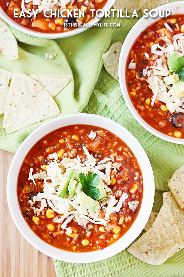 Sopa de tortilla de pollo fácil: ¡esta sencilla sopa de tortilla de pollo seguramente se convertirá en la favorita de la familia gracias a los ingredientes simples, la preparación rápida y las papas fritas desmenuzadas en el fondo del tazón! | medio rayado. con